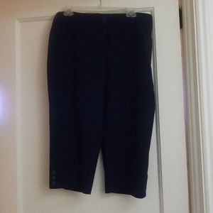 212 Collection Capris